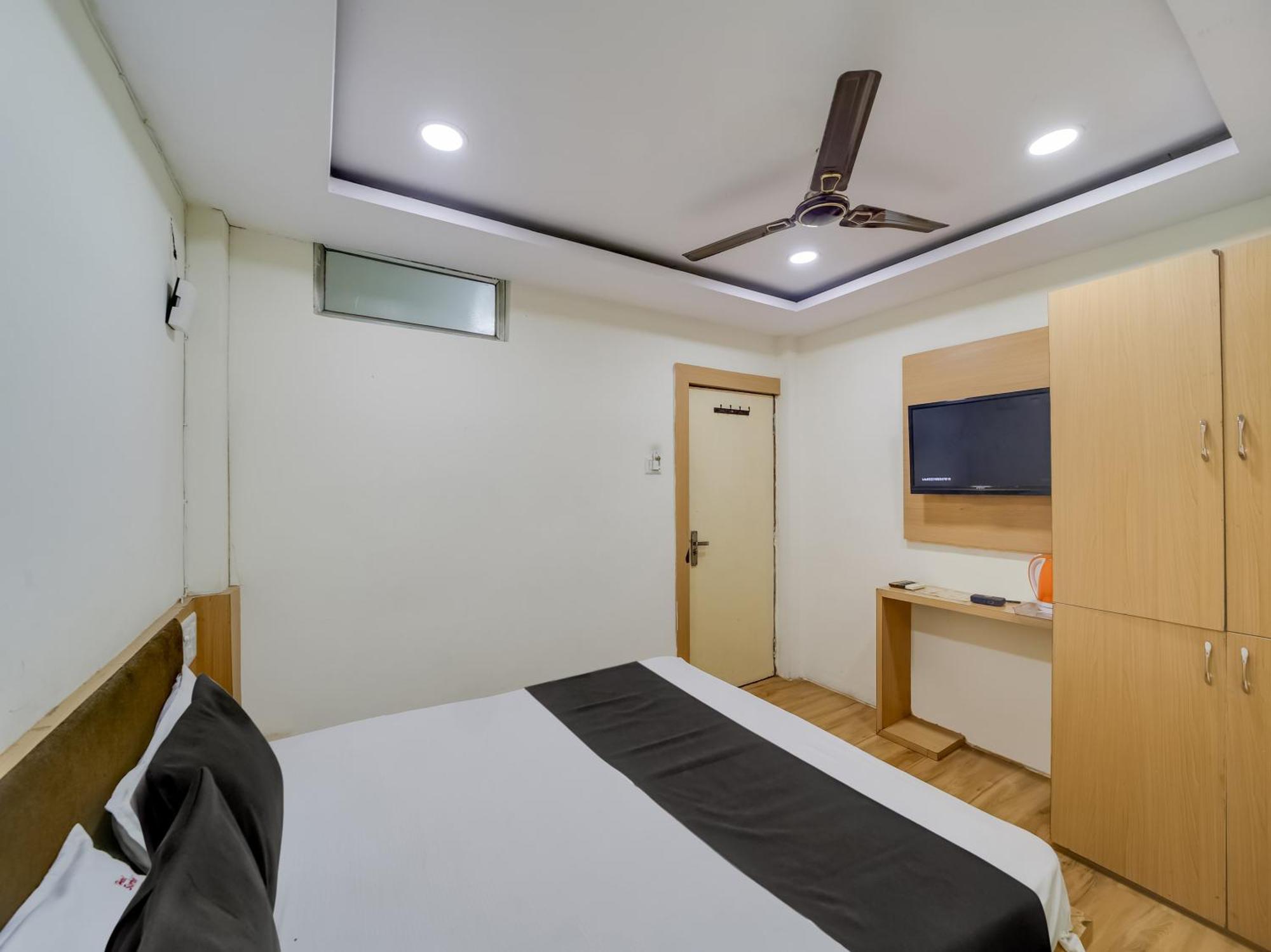 Super Hotel O The Surbhi بوبال المظهر الخارجي الصورة