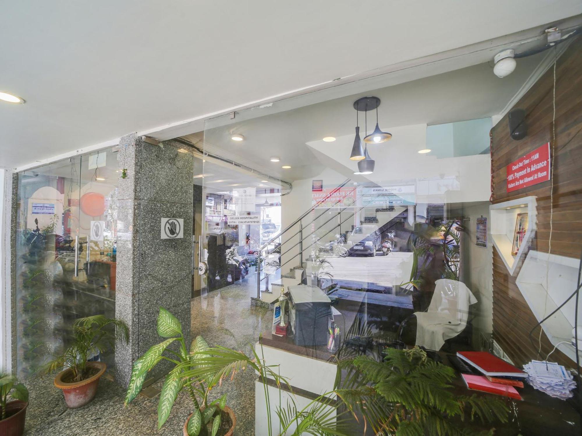 Super Hotel O The Surbhi بوبال المظهر الخارجي الصورة